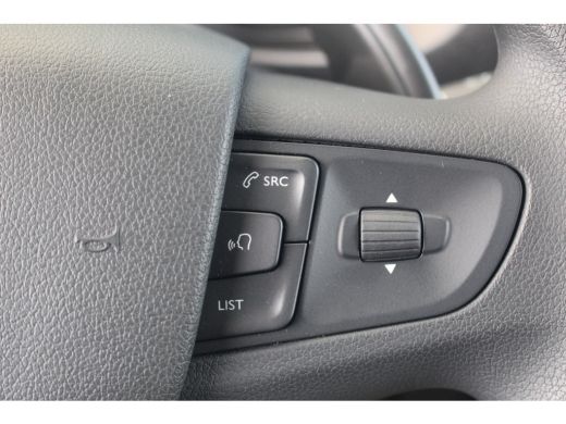 Opel Vivaro L2H1 180 PK Innovation AUT. | Camera | Airco | Cruise C. | BLIS | Park Assist V&A | CarPlay | Nav... ActivLease financial lease