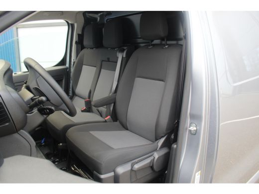 Opel Vivaro L2H1 180 PK Innovation AUT. | Camera | Airco | Cruise C. | BLIS | Park Assist V&A | CarPlay | Nav... ActivLease financial lease