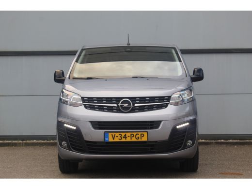 Opel Vivaro L2H1 180 PK Innovation AUT. | Camera | Airco | Cruise C. | BLIS | Park Assist V&A | CarPlay | Nav... ActivLease financial lease