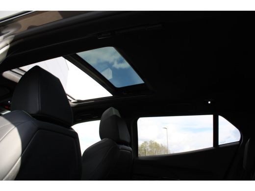 Peugeot 2008 1.2 PureTech GT Pack | Automaat | Navigatie | Camera | Panorama/schuifdak | Alcantara | Focal | 1... ActivLease financial lease