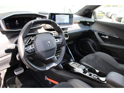 Peugeot 2008 1.2 PureTech GT Pack | Automaat | Navigatie | Camera | Panorama/schuifdak | Alcantara | Focal | 1... ActivLease financial lease