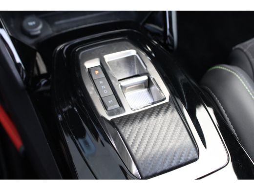 Peugeot 2008 1.2 PureTech GT Pack | Automaat | Navigatie | Camera | Panorama/schuifdak | Alcantara | Focal | 1... ActivLease financial lease