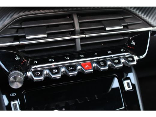 Peugeot 2008 1.2 PureTech GT Pack | Automaat | Navigatie | Camera | Panorama/schuifdak | Alcantara | Focal | 1... ActivLease financial lease