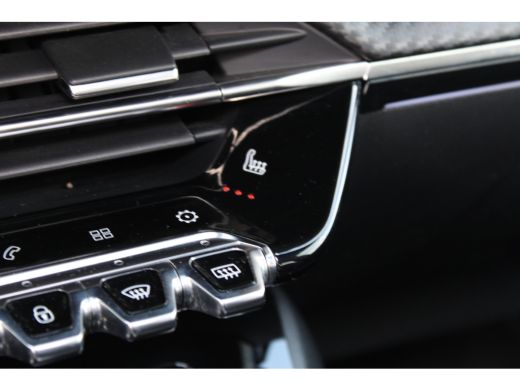 Peugeot 2008 1.2 PureTech GT Pack | Automaat | Navigatie | Camera | Panorama/schuifdak | Alcantara | Focal | 1... ActivLease financial lease