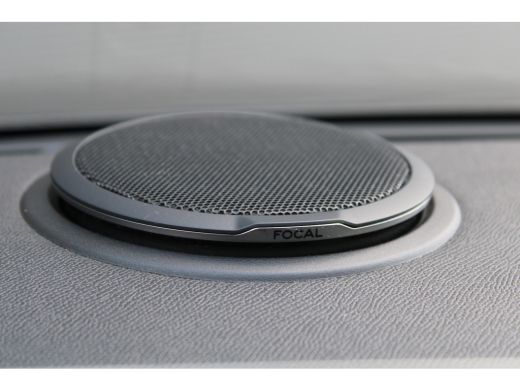 Peugeot 2008 1.2 PureTech GT Pack | Automaat | Navigatie | Camera | Panorama/schuifdak | Alcantara | Focal | 1... ActivLease financial lease