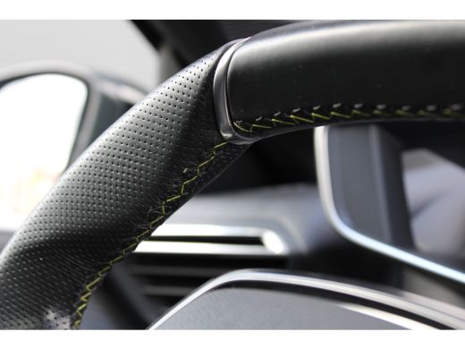 Peugeot 208 1.2 PureTech GT Pack | Navigatie | Camera | Panoramadak | Stoelverwarming | Apple carplay | Full ... ActivLease financial lease