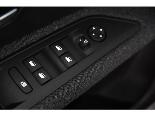 Peugeot 3008 Active 130 *1ste Eigenaar*Navigatie*Camera*Carplay* ActivLease financial lease