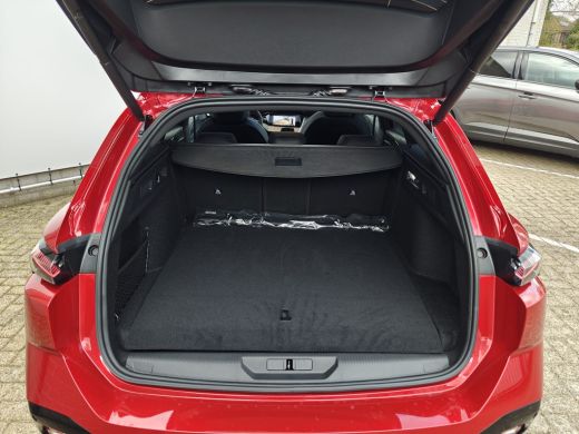 Peugeot 308 SW 1.6 Plug-in Hybrid 195 GT | 7,4 kW lader | Achteropkomend verkeer waarschuwing | Achteruitrijc... ActivLease financial lease