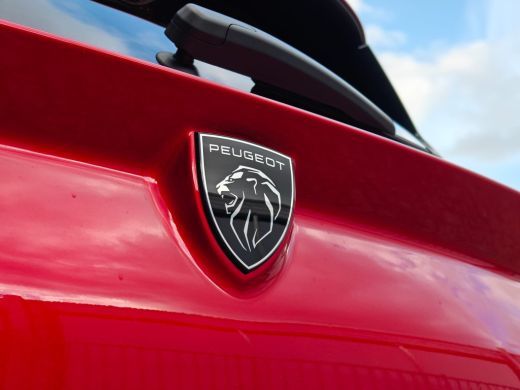 Peugeot 308 SW 1.6 Plug-in Hybrid 195 GT | 7,4 kW lader | Achteropkomend verkeer waarschuwing | Achteruitrijc... ActivLease financial lease