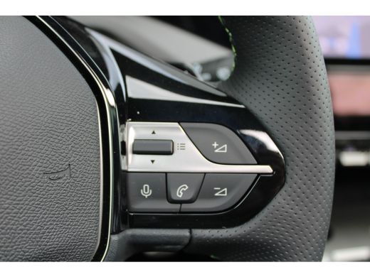 Peugeot 308 SW 1.6 Plug-in Hybrid 195 GT | Automaat | Navigatie | Camera | Panorama/schuifdak | Focal | Nieuw... ActivLease financial lease