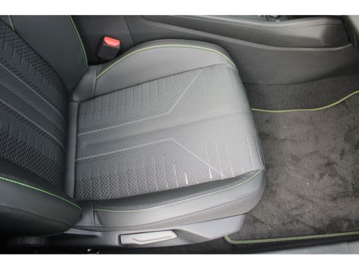 Peugeot 308 SW 1.6 Plug-in Hybrid 195 GT | Automaat | Navigatie | Camera | Panorama/schuifdak | Focal | Nieuw... ActivLease financial lease