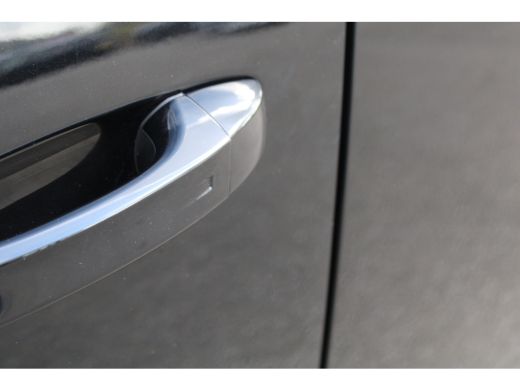 Peugeot 5008 1.2 Hybrid 136 Allure | Automaat | Navigatie | Camera | 7 Persoons | Trekhaak | Mild Hybrid | App... ActivLease financial lease