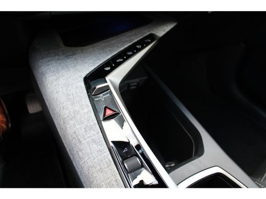 Peugeot 5008 1.2 Hybrid 136 Allure | Automaat | Navigatie | Camera | 7 Persoons | Trekhaak | Mild Hybrid | App... ActivLease financial lease