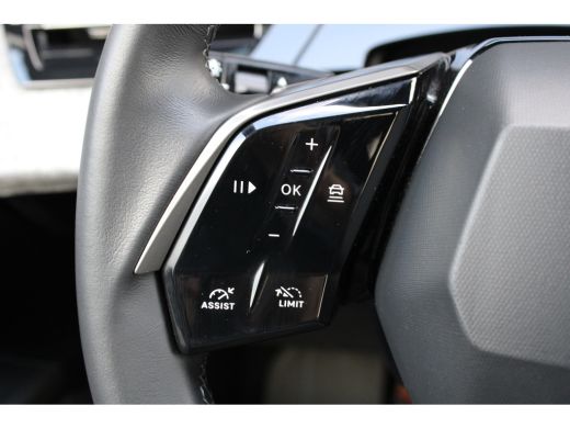 Peugeot 5008 1.2 Hybrid 136 Allure | Automaat | Navigatie | Camera | 7 Persoons | Trekhaak | Mild Hybrid | App... ActivLease financial lease