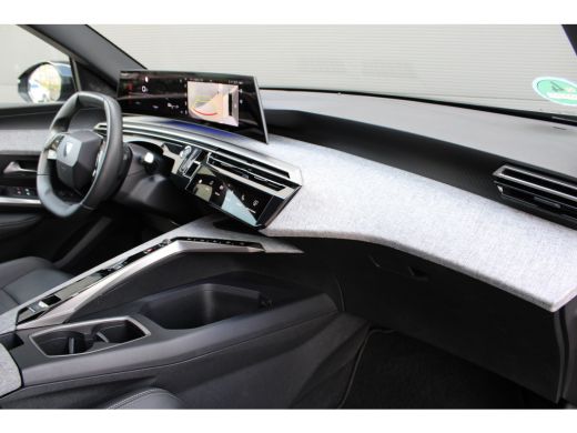 Peugeot 5008 1.2 Hybrid 136 Allure | Automaat | Navigatie | Camera | 7 Persoons | Trekhaak | Mild Hybrid | App... ActivLease financial lease