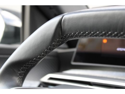 Peugeot 5008 1.2 Hybrid 136 Allure | Automaat | Navigatie | Camera | 7 Persoons | Trekhaak | Mild Hybrid | App... ActivLease financial lease