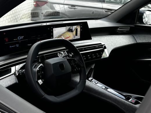 Peugeot 5008 Allure | 360&deg; Vision & Drive Assist Pack | 3de rij: neerklapbare zittingen met Easy access naar d... ActivLease financial lease