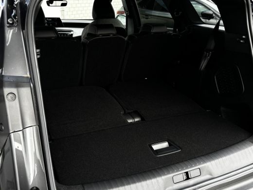 Peugeot 5008 Allure | 360&deg; Vision & Drive Assist Pack | 3de rij: neerklapbare zittingen met Easy access naar d... ActivLease financial lease