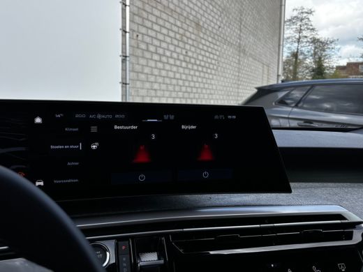 Peugeot 5008 Allure | 360&deg; Vision & Drive Assist Pack | 3de rij: neerklapbare zittingen met Easy access naar d... ActivLease financial lease