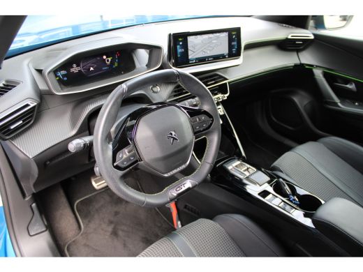 Peugeot e-2008 EV GT 50 kWh | Achterbank in delen neerklapbaar | Achteruitrijcamera | Afwijkende dakkleur ActivLease financial lease