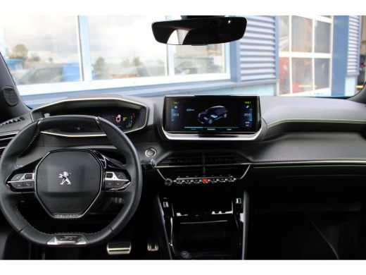 Peugeot e-2008 EV GT 50 kWh | Achterbank in delen neerklapbaar | Achteruitrijcamera | Afwijkende dakkleur ActivLease financial lease