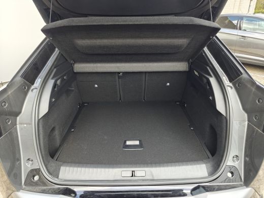 Peugeot e-3008 Launch Edition 325 Dual Motor 73 kWh | Achterstoelen verwarmd | Achteruitrijcamera | Apple Carpla... ActivLease financial lease