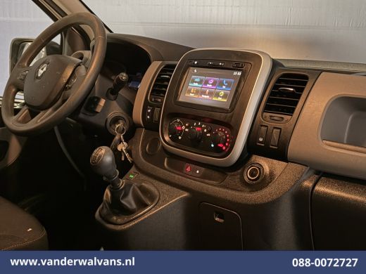 Renault Trafic 1.6 dCi 122pk L2H1 Euro6 Airco | Imperiaal | Trekhaak | Navigatie | LM velgen | Cruisecontrol Par... ActivLease financial lease