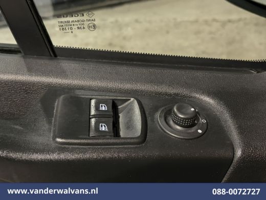 Renault Trafic 1.6 dCi 122pk L2H1 Euro6 Airco | Imperiaal | Trekhaak | Navigatie | LM velgen | Cruisecontrol Par... ActivLease financial lease