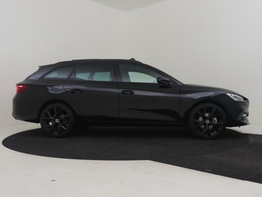 Seat Leon Sportstourer 1.5 TSI e-Hybrid FR Business | Achteruitrijcamera | Alcantara bekleding | Armsteun voor ActivLease financial lease