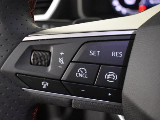 Seat Leon Sportstourer 1.5 TSI e-Hybrid FR Business | Achteruitrijcamera | Alcantara bekleding | Armsteun voor ActivLease financial lease