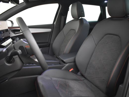 Seat Leon Sportstourer 1.5 TSI e-Hybrid FR Business | Achteruitrijcamera | Alcantara bekleding | Armsteun voor ActivLease financial lease