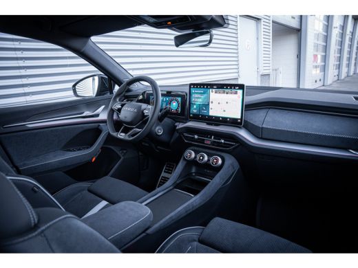 Skoda Kodiaq 1.5 TSI PHEV Sportline Business | Achteruitrijcamera | Matrix LED koplampen | Metaalkleur ActivLease financial lease