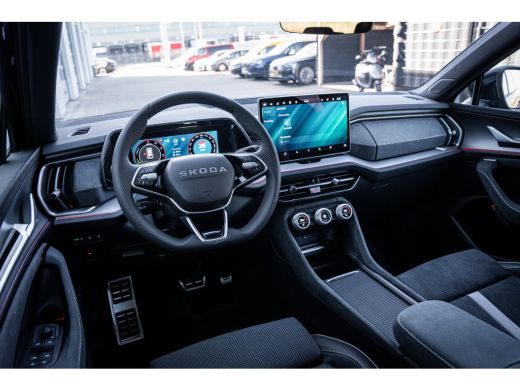 Skoda Kodiaq 1.5 TSI PHEV Sportline Business | Achteruitrijcamera | Matrix LED koplampen | Metaalkleur ActivLease financial lease