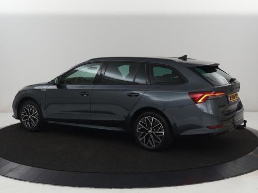 Skoda Octavia 1.4 TSI iV PHEV Sportline Business | SOH 96% | Trekhaak | Stoelverwarming | Camera | Carplay | Na... ActivLease financial lease