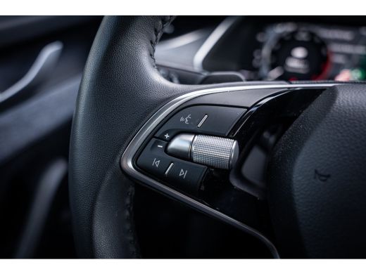 Skoda Octavia Combi 1.5 TSI MHEV Business Edition | Achteruitrijcamera | Lichtmetalen velgen meer-spaaks 17" | ... ActivLease financial lease