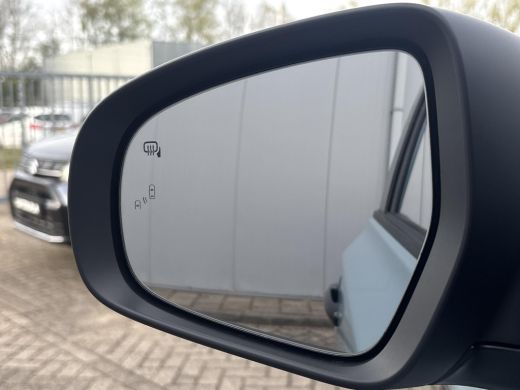 Suzuki Vitara 1.4 Boosterjet Smart Hybrid Special Edition Automaat | | Nieuw | Direct uit voorraad leverbaar | ... ActivLease financial lease