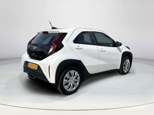 Toyota Aygo 1.0 VVT-i S-CVT Play ActivLease financial lease