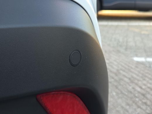 Toyota Corolla Cross Hybrid 140 Business Plus | Apple CarPlay | Blindspot | Parkeersensoren | Rijklaar incl. garantie | ActivLease financial lease