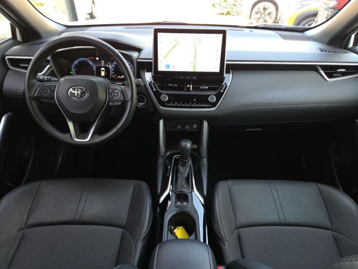 Toyota Corolla Cross Hybrid 140 Business Plus | Apple CarPlay | Blindspot | Parkeersensoren | Rijklaar incl. garantie | ActivLease financial lease