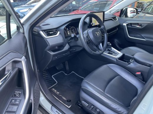 Toyota RAV4 2.5 Hybrid Style ActivLease financial lease