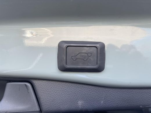 Toyota RAV4 2.5 Hybrid Style ActivLease financial lease