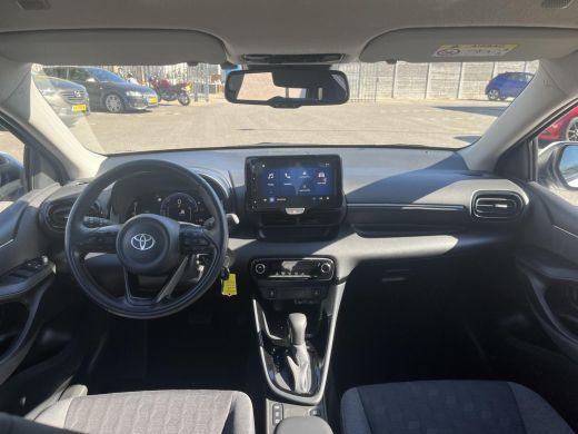 Toyota Yaris 1.5 Hybrid 115 Dynamic | Apple CarPlay/Android auto | Achteruitrijcamera | Stuur en stoelverwarming ActivLease financial lease