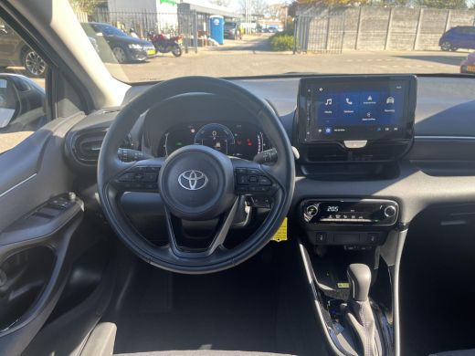 Toyota Yaris 1.5 Hybrid 115 Dynamic | Apple CarPlay/Android auto | Achteruitrijcamera | Stuur en stoelverwarming ActivLease financial lease