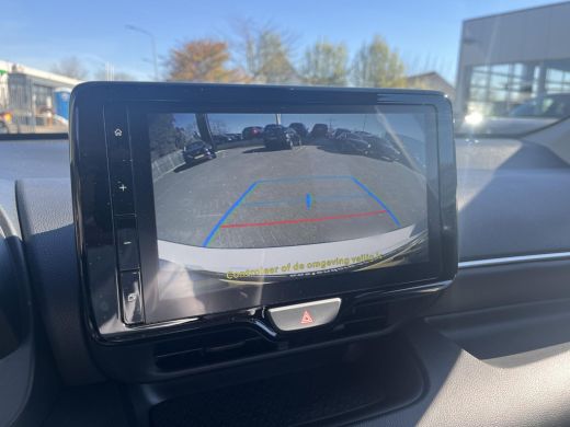 Toyota Yaris 1.5 Hybrid 115 Dynamic | Apple CarPlay/Android auto | Achteruitrijcamera | Stuur en stoelverwarming ActivLease financial lease