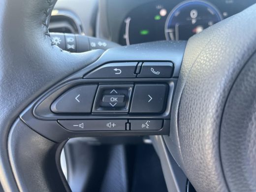 Toyota Yaris 1.5 Hybrid 115 Dynamic | Apple CarPlay/Android auto | Achteruitrijcamera | Stuur en stoelverwarming ActivLease financial lease