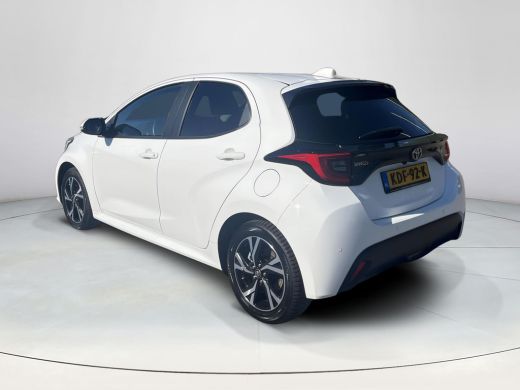 Toyota Yaris 1.5 Hybrid 115 Dynamic | Apple CarPlay/Android auto | Achteruitrijcamera | Stuur en stoelverwarming ActivLease financial lease