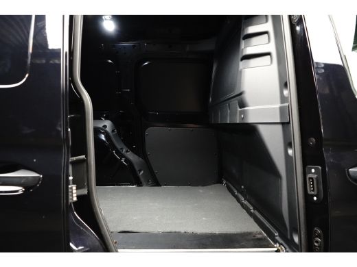 Volkswagen Caddy 2.0 TDI 75PK Comfort 18'' lichtmetaal | Cruise Control | Airco | PDC achter | App Connect | Navy ... ActivLease financial lease