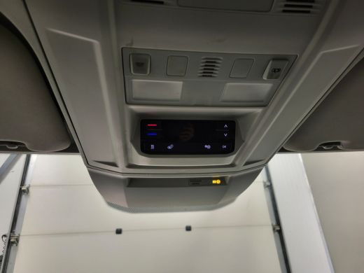 Volkswagen Crafter 2.0TDI Dubbele Cabine Kipper 3000kg Trekgewicht Euro 6! ActivLease financial lease