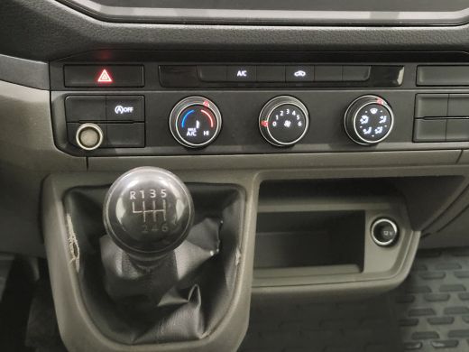 Volkswagen Crafter 2.0TDI Dubbele Cabine Kipper 3000kg Trekgewicht Euro 6! ActivLease financial lease