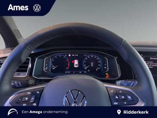 Volkswagen Taigo R-Line Edition 1.0 TSI 116 PK | Stoelverwarming | Camera | Sensoren voor en achter | ActivLease financial lease